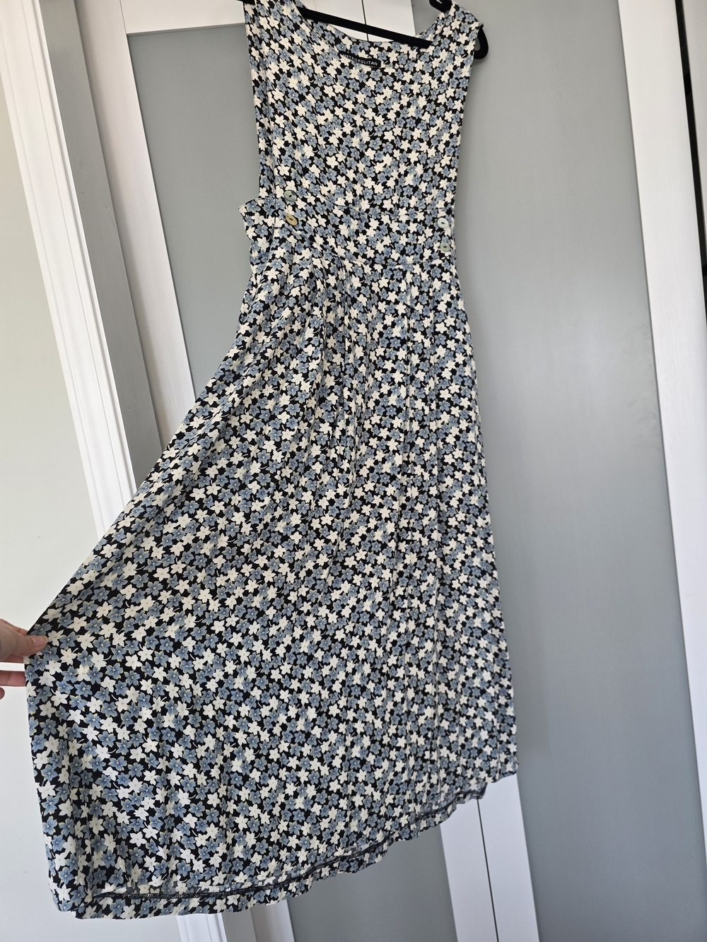 Vintage 1990s Metropolitan floral print sleeveless midi dress